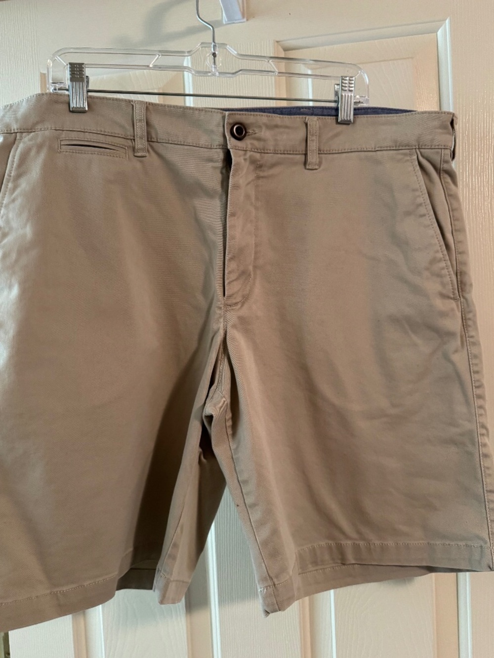 LL Bean Mens Khaki Poplin Standard Fit Shorts- 40 W, 9 Inch- worn 2x